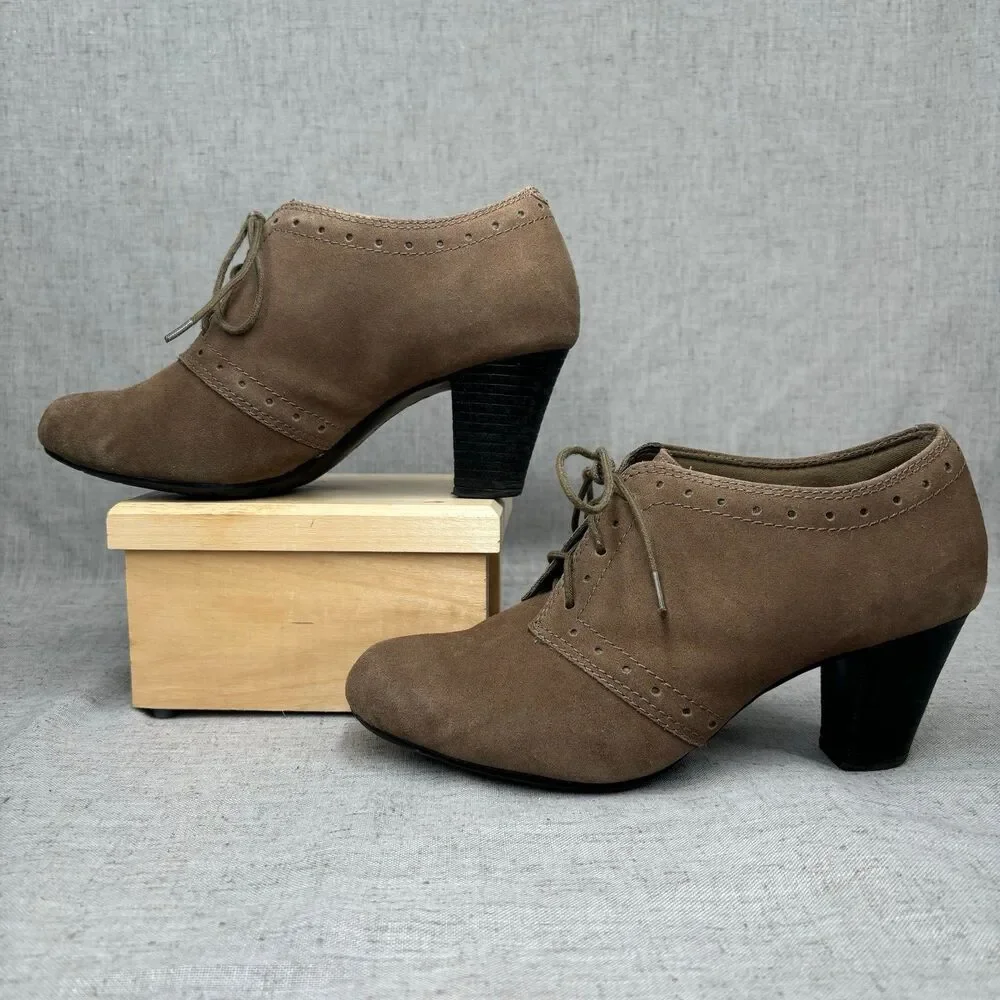 Clarks Bendables Sapphire Chloe Taupe Boots Suede Oxford Heeled Boot Women's 9 - Picture 2 of 10